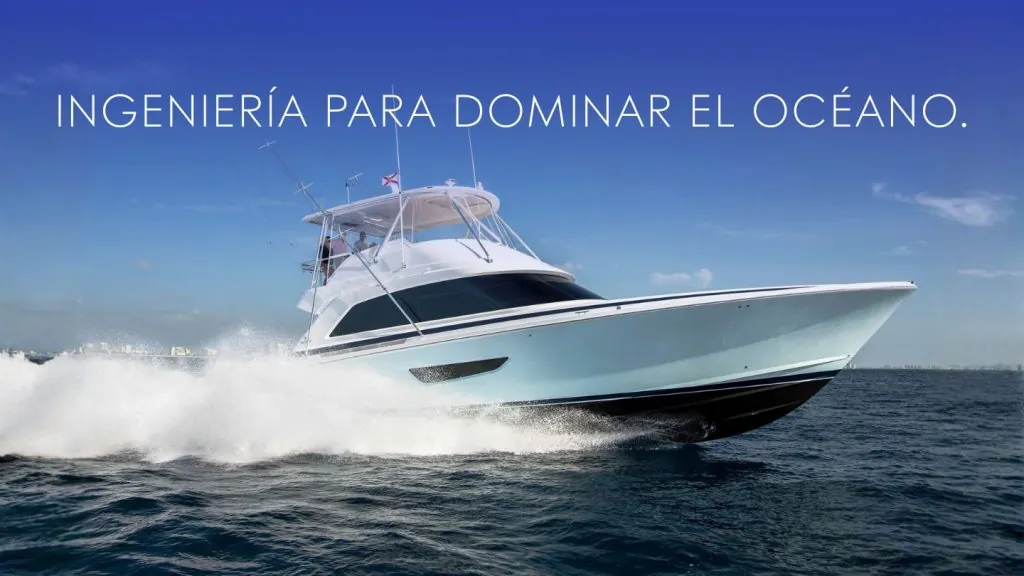 Yate Bertram navegando a alta velocidad en condiciones offshore extremas
